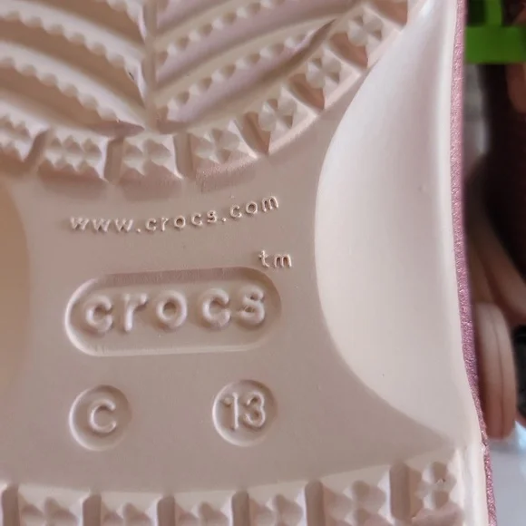 Crocs Girl's Baya Glitter Clog. C13 - Picture 13 of 15